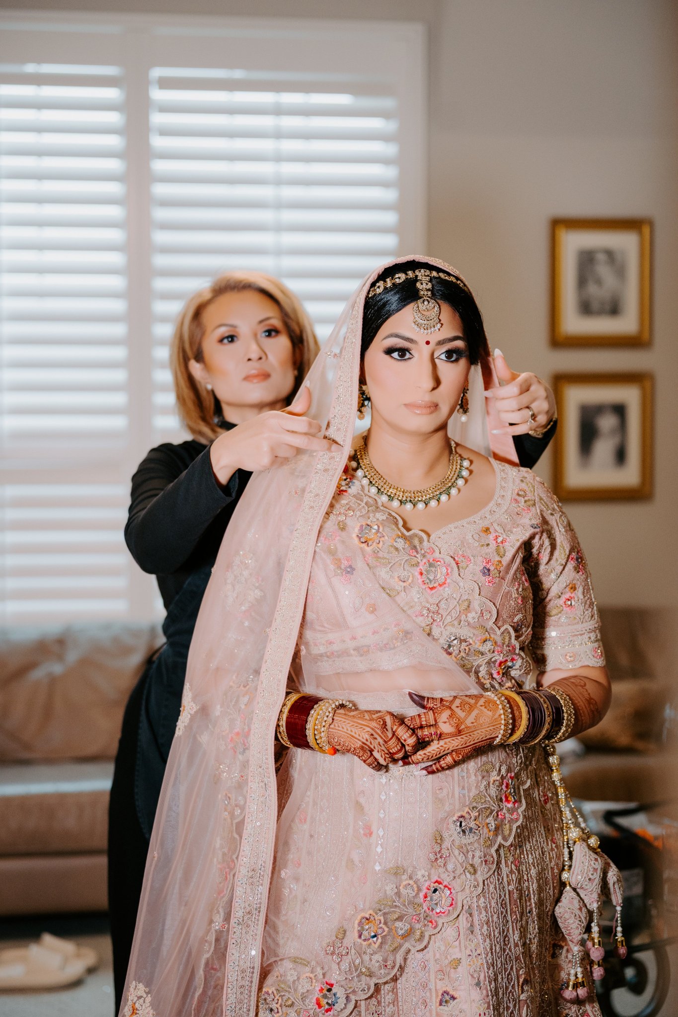 Jenny’s hands-on bridal dupatta styling with a blush pink outfit